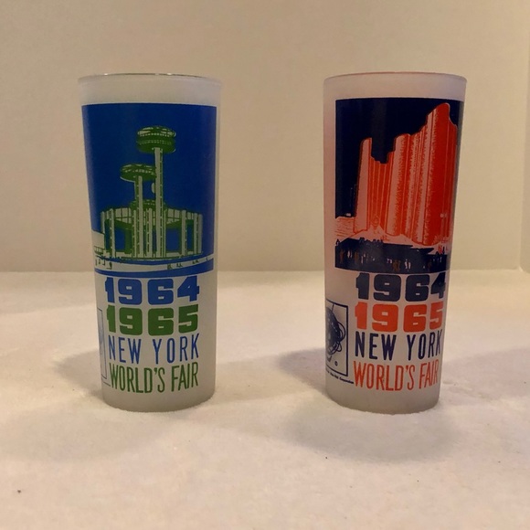 (2) 1964 1965 New York World’s Fair Frosted Glasses - Picture 1 of 6